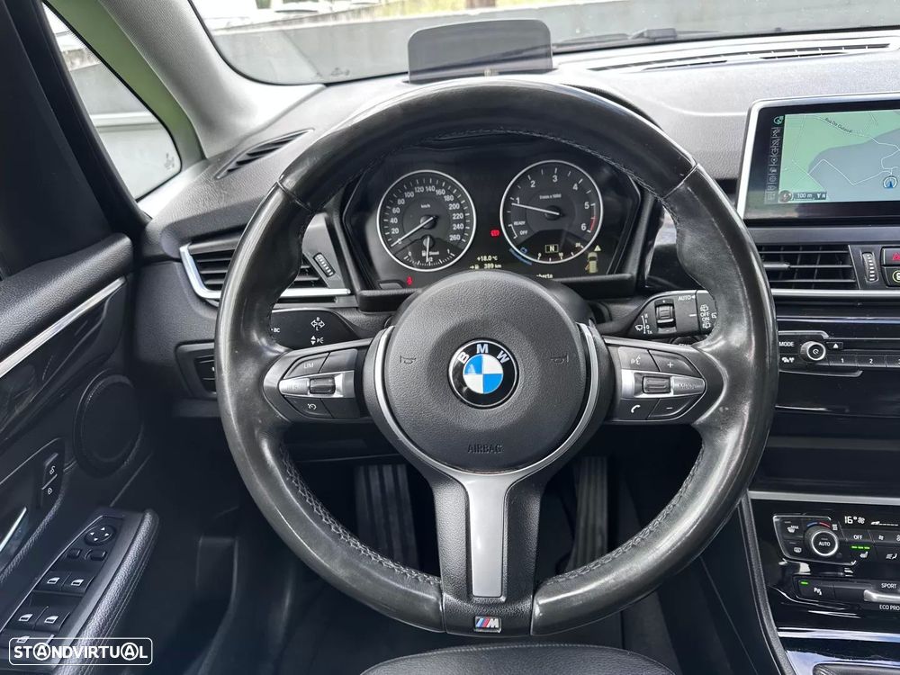 BMW 218 Active Tourer d Line Sport - 37