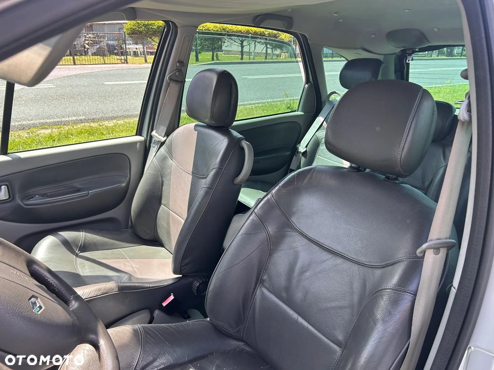 Renault Scenic 1.9 dCi Authentique - 5