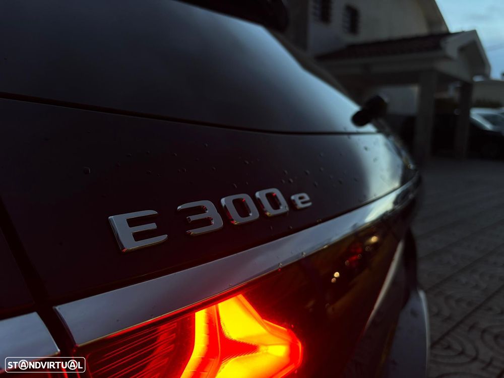Mercedes-Benz E 300 e Station 9G-TRONIC AMG Line - 12