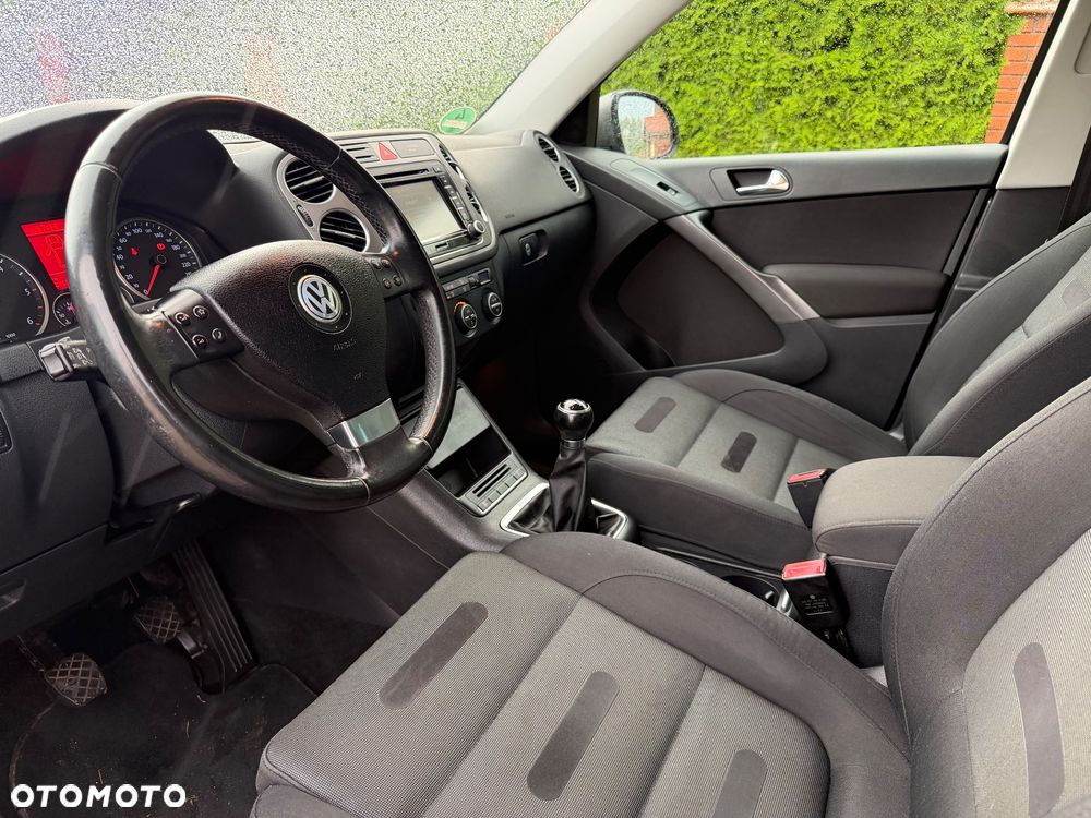 Volkswagen Tiguan 2.0 TDI DPF 4Motion Team - 32