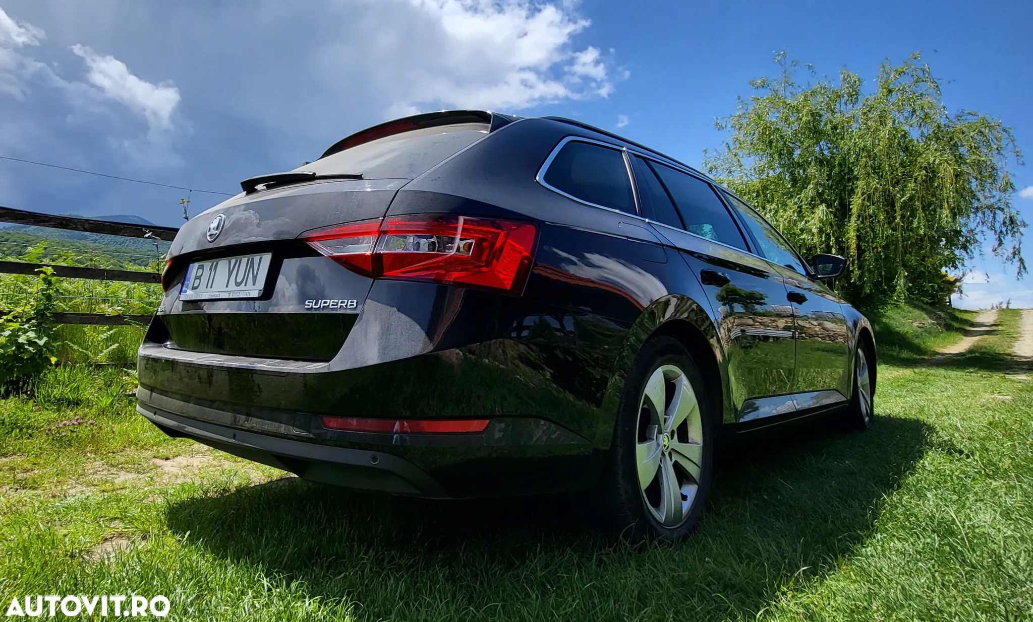 Skoda Superb Combi 2.0 TDI DSG Ambition - 7