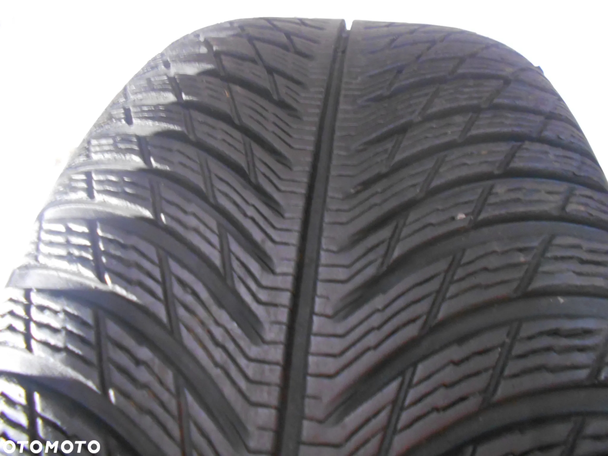 OPONA POJEDYNKA 235/50R19 MICHELIN PILOT ALPIN 5 AO DOT 3322 7.4MM - 2