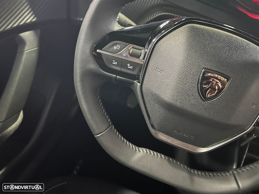 Peugeot 2008 1.2 PureTech Style - 16