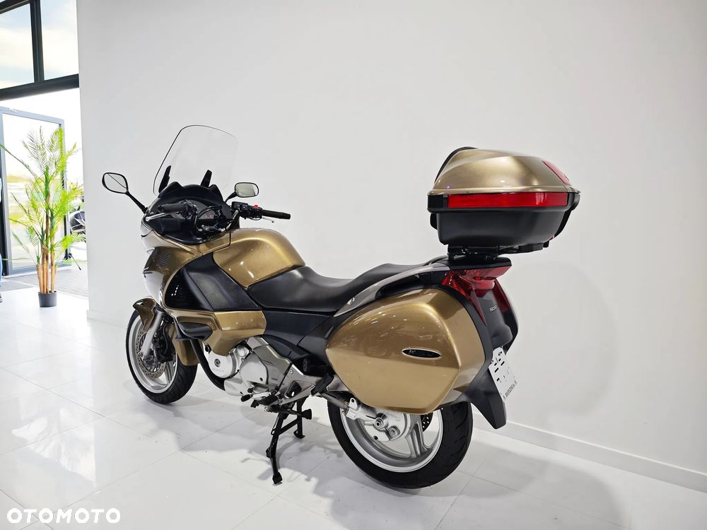 Honda Deauville - 21