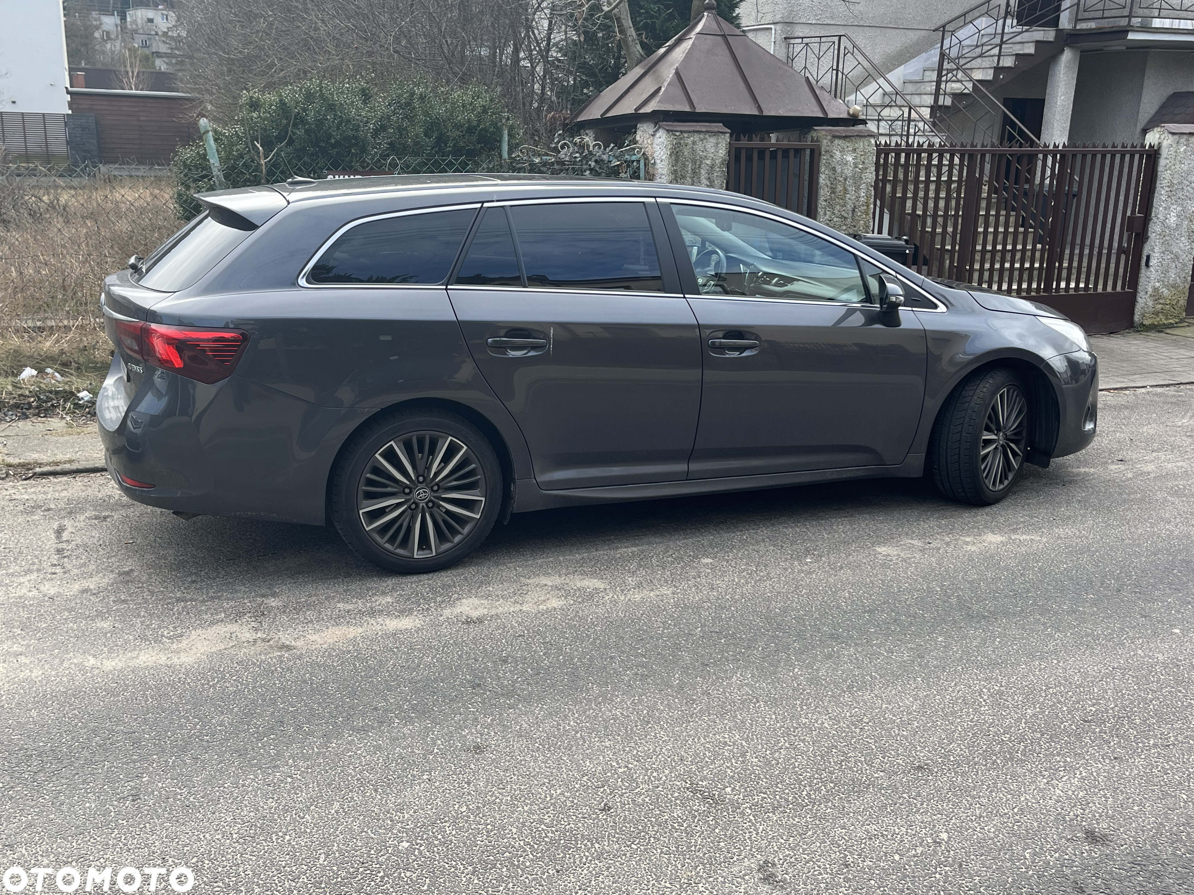Toyota Avensis 2.0 D-4D Prestige - 5