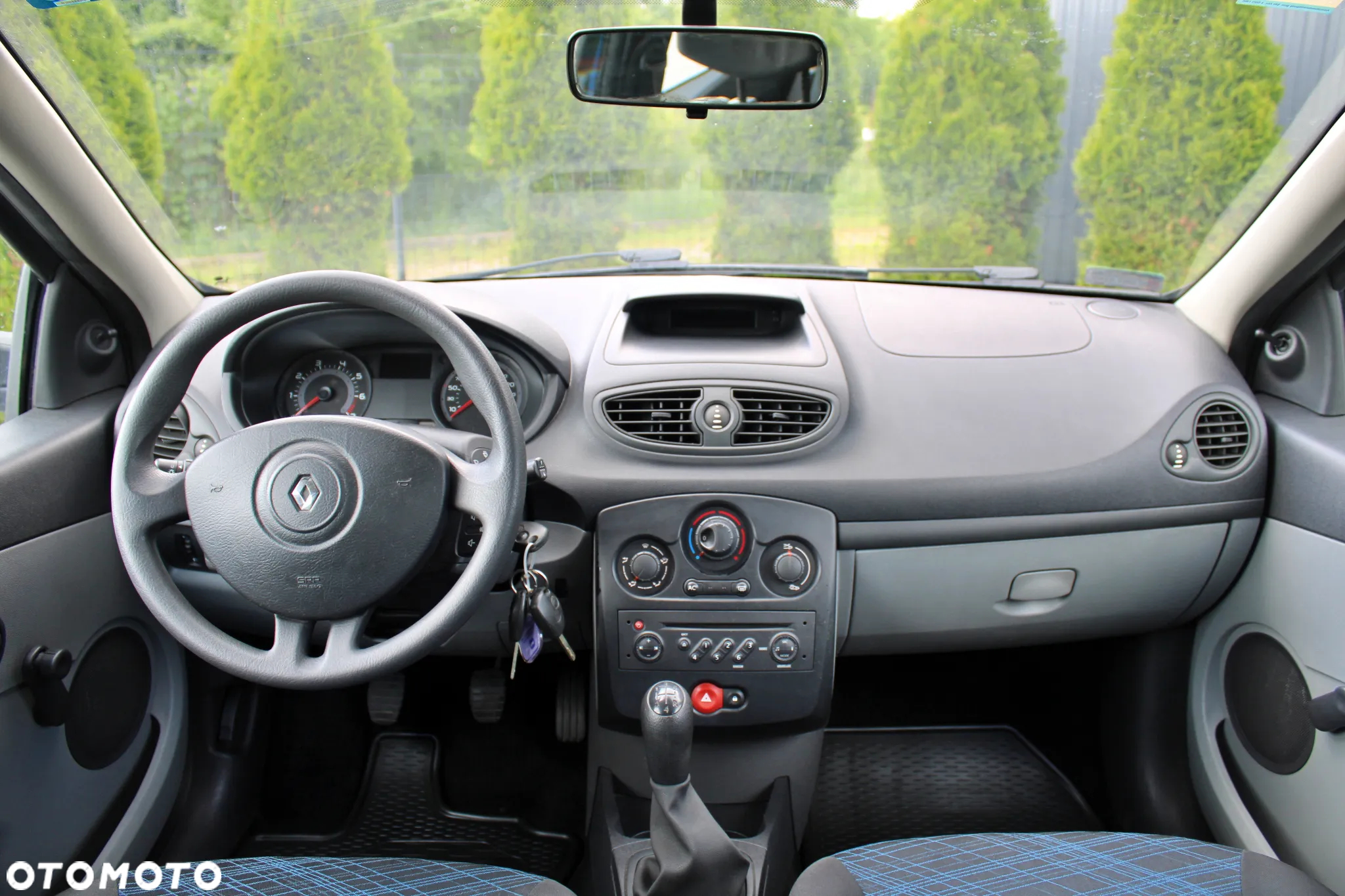 Renault Clio 1.2 16V 75 Dynamique - 21