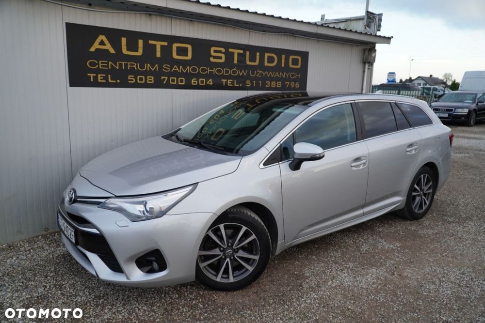 Toyota Avensis - 33