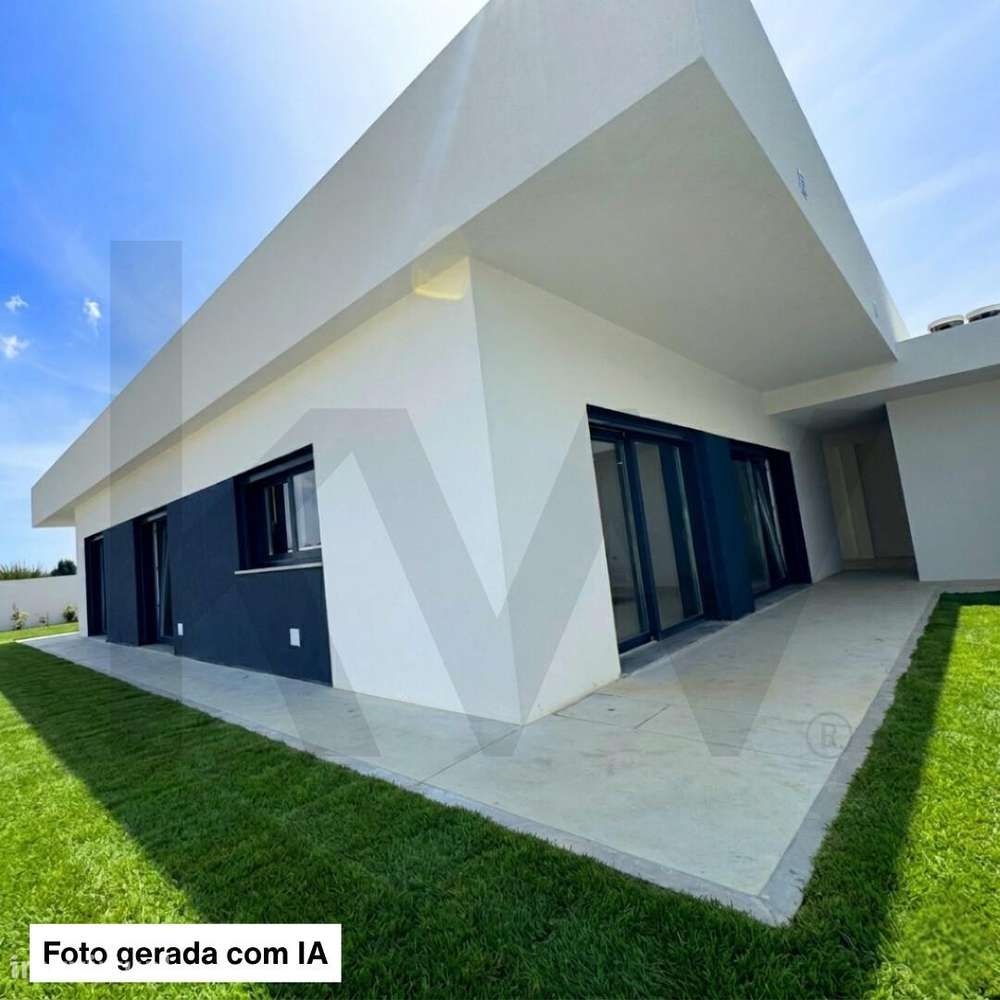Moradia Térrea Independente, T4, para venda € 600 000,00 - Grande imagem: 2/19