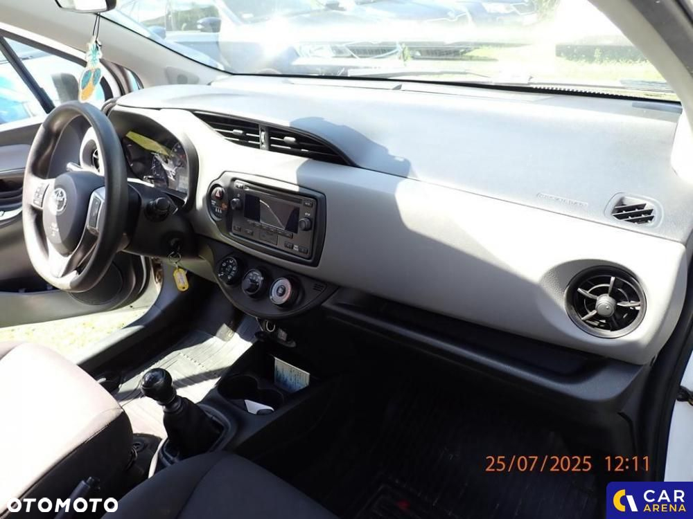 Toyota Yaris 1.5 Active - 26