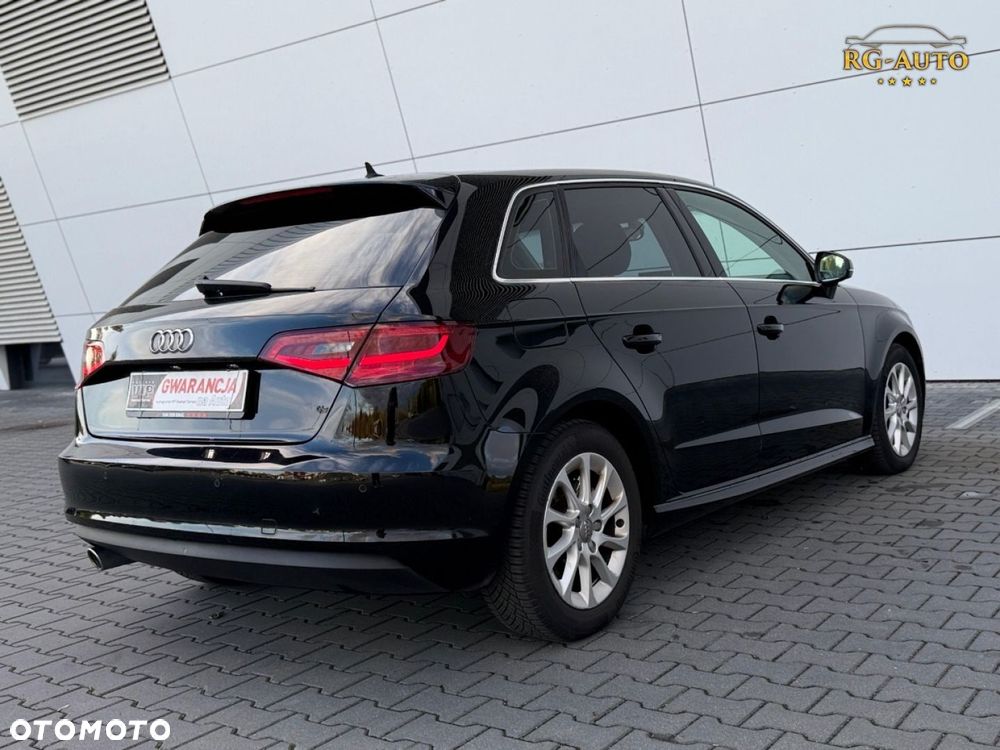 Audi A3 Sportback - 8