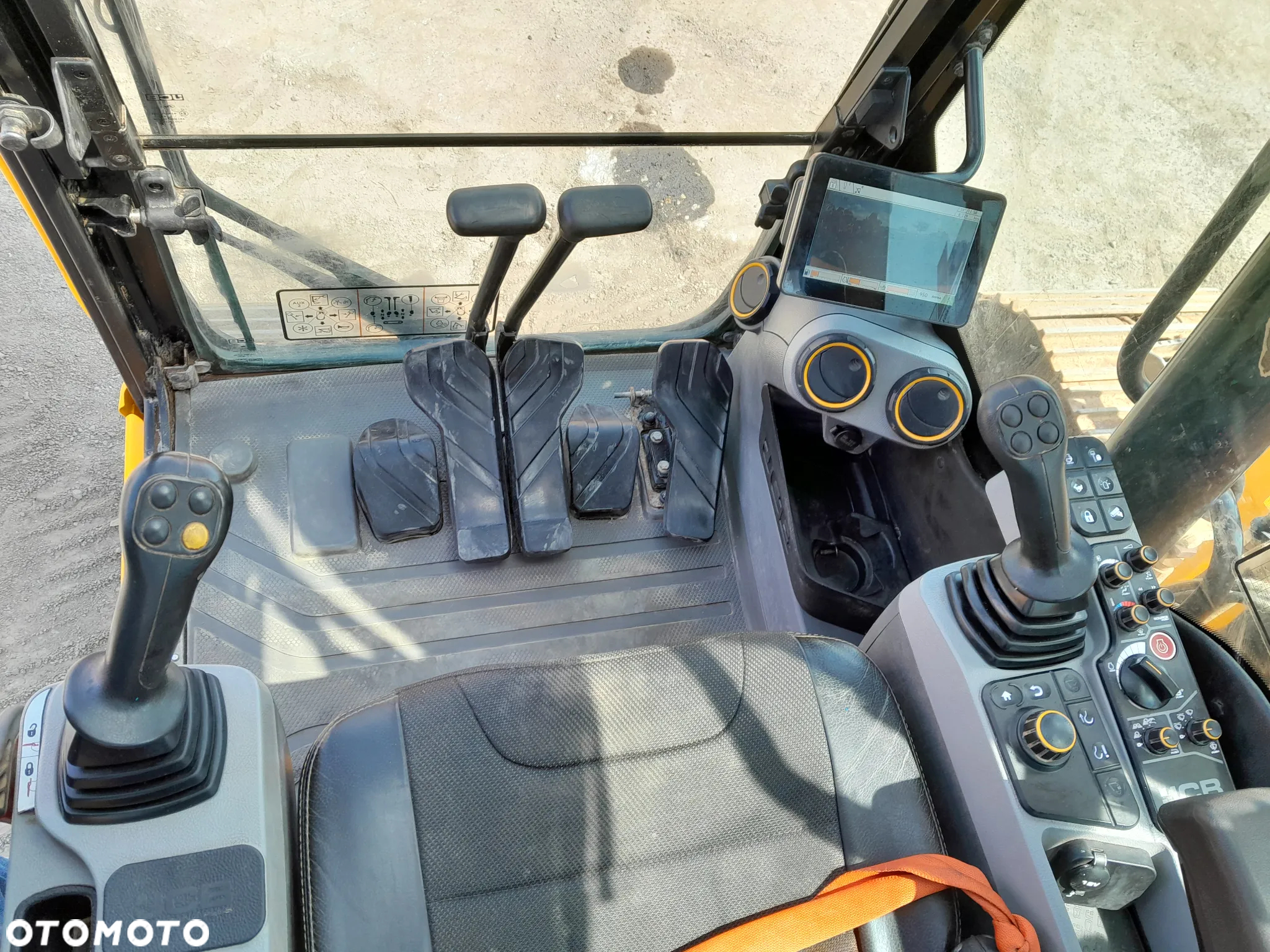 JCB 140X - 23