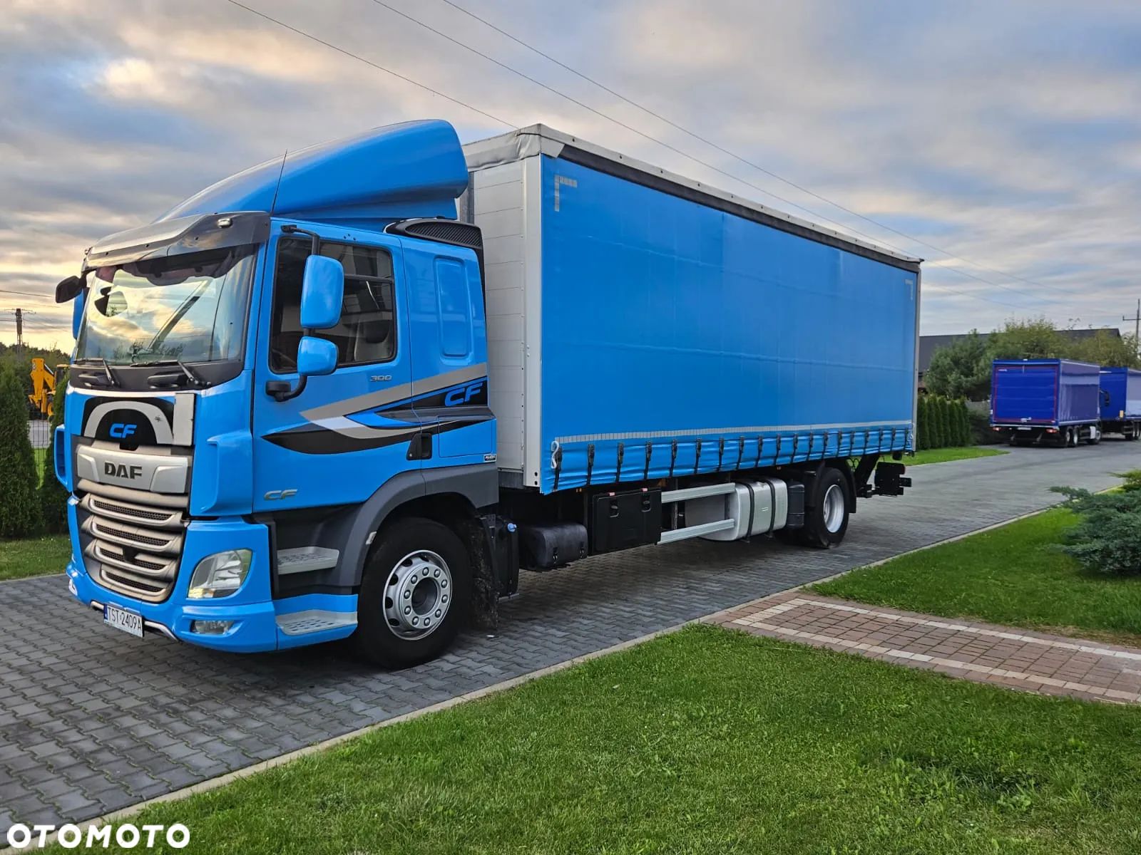 DAF CF 300 2017r - 1