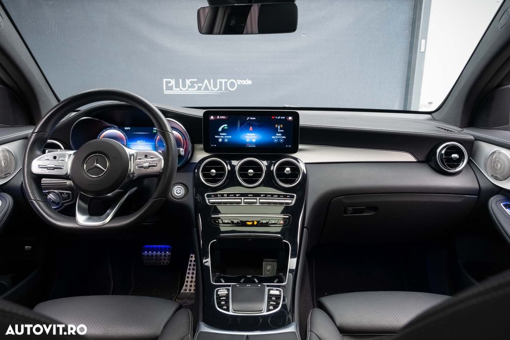 Mercedes-Benz GLC Coupe 300 4MATIC MHEV - 15