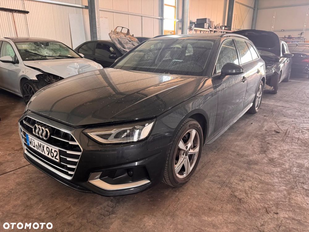 Audi A4 Avant 40 TFSI S tronic - 5