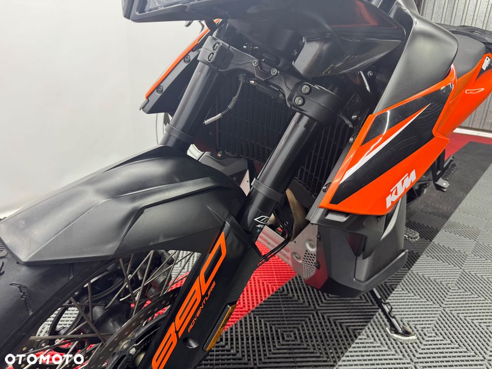 KTM Adventure - 11