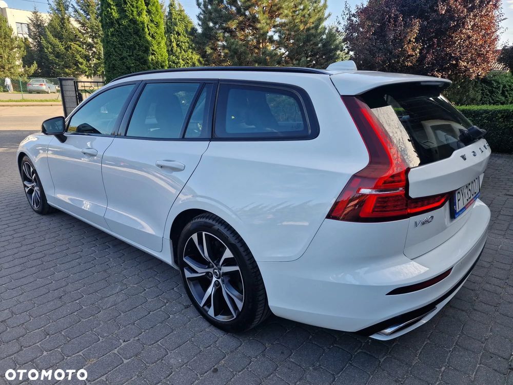 Volvo V60 B4 D Plus Dark - 5