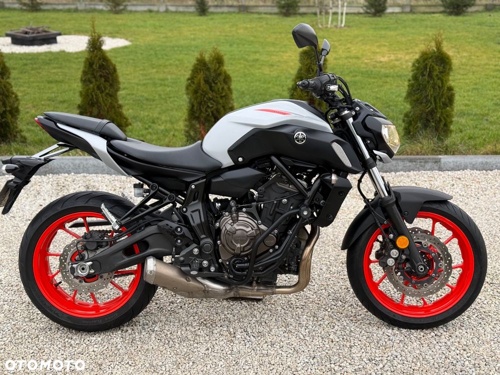 Yamaha MT - 1