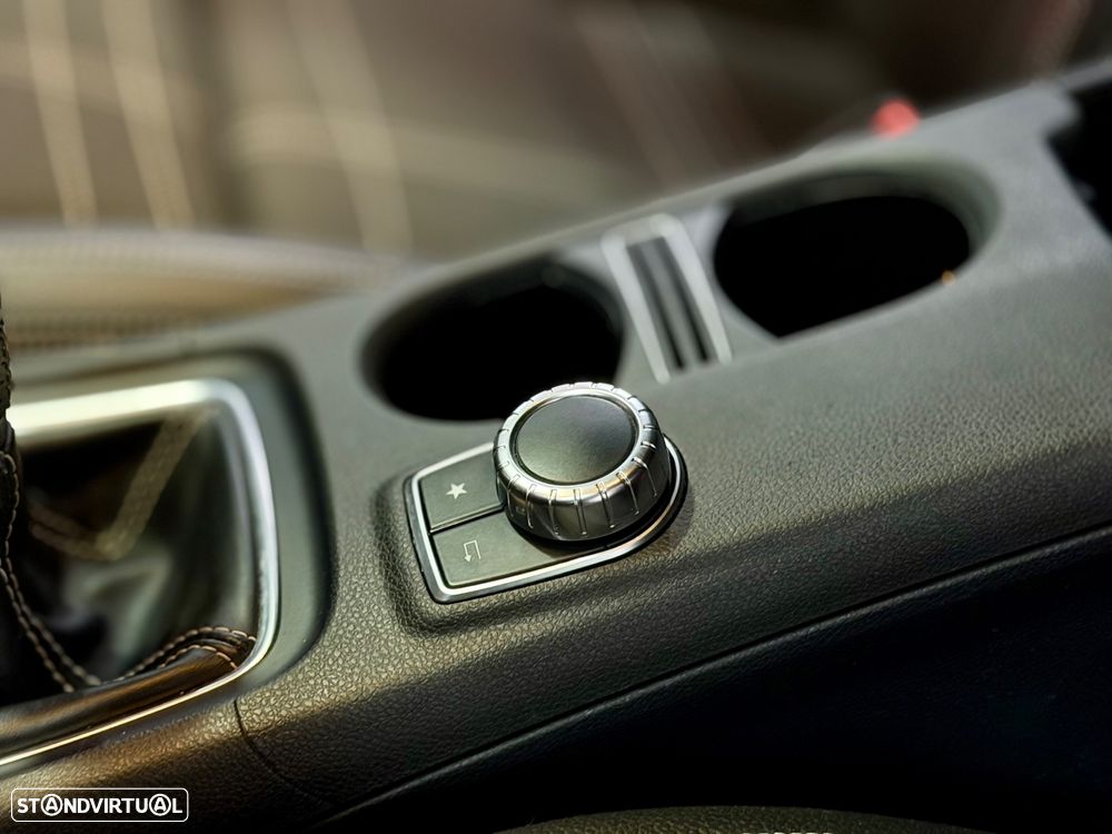 Mercedes-Benz A 180 CDI (BlueEFFICIENCY) Urban - 19