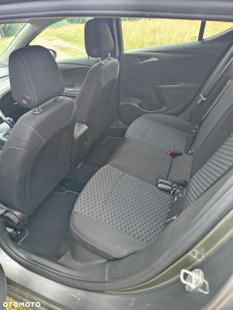 Opel Astra 1.2 Turbo Start/Stop Design&Tech - 13
