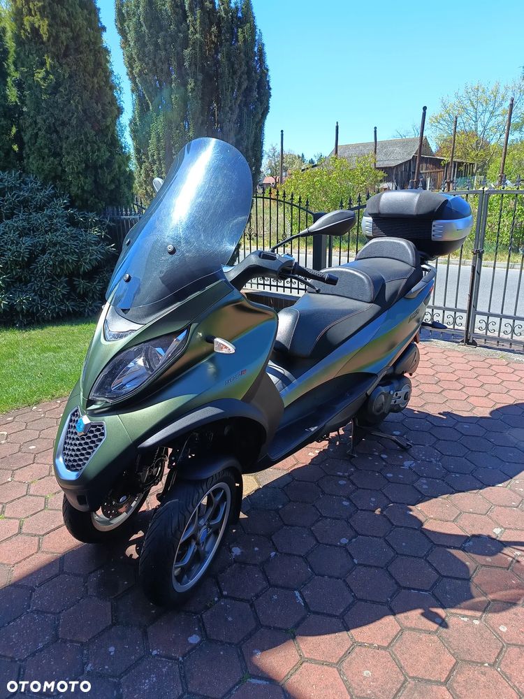 Piaggio MP-3 - 7