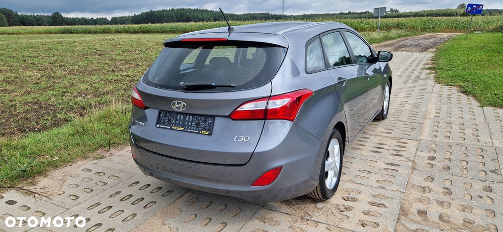 Hyundai i30 1.4 Trend - 18