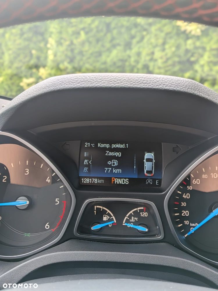 Ford Kuga 2.0 EcoBlue 4x4 ST-LINE - 25