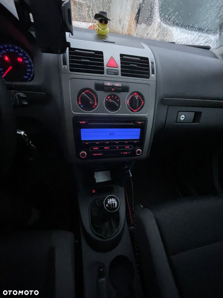 Volkswagen Touran - 40