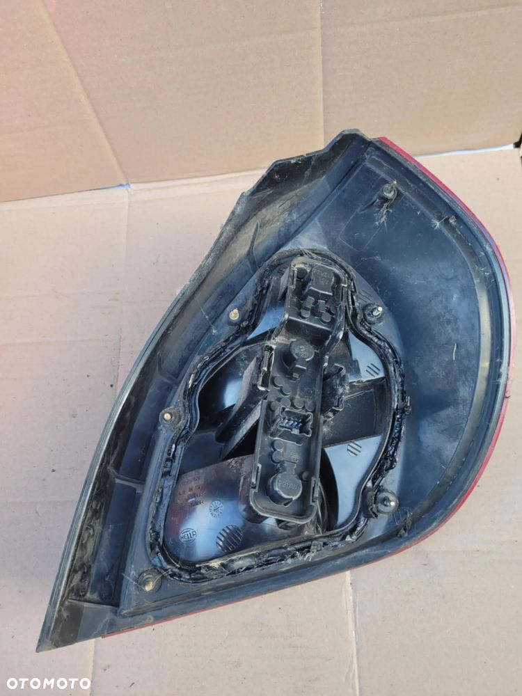 Lampy tylne nissan almera HB N16 PRAWA/LEWA - 4