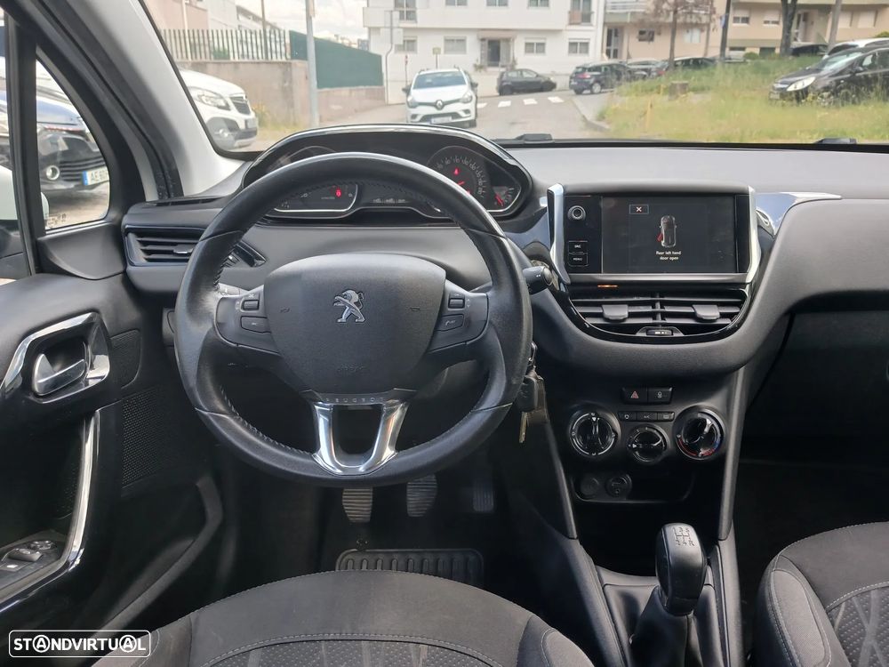 Peugeot 208 1.4 HDi Active - 12