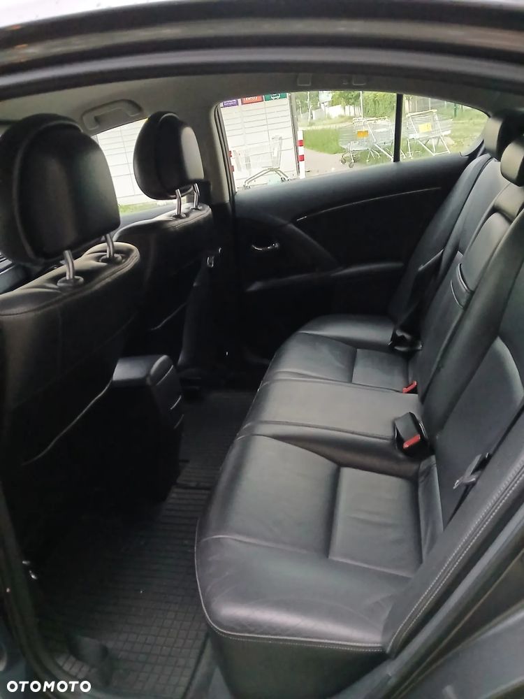 Toyota Avensis 2.0 Prestige NAVI - 13