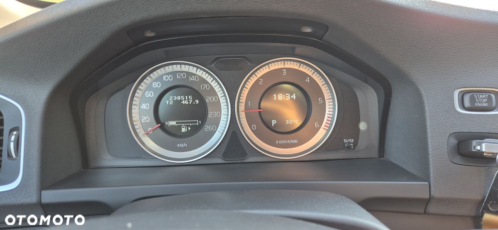 Volvo V60 D5 AWD Geartronic Summum - 14