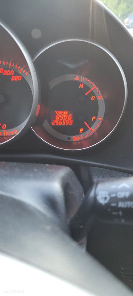 Mazda 3 1.6 CD Sport DPF Active - 19