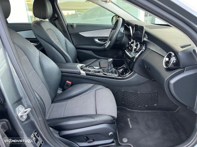 Mercedes-Benz C 200 - 7