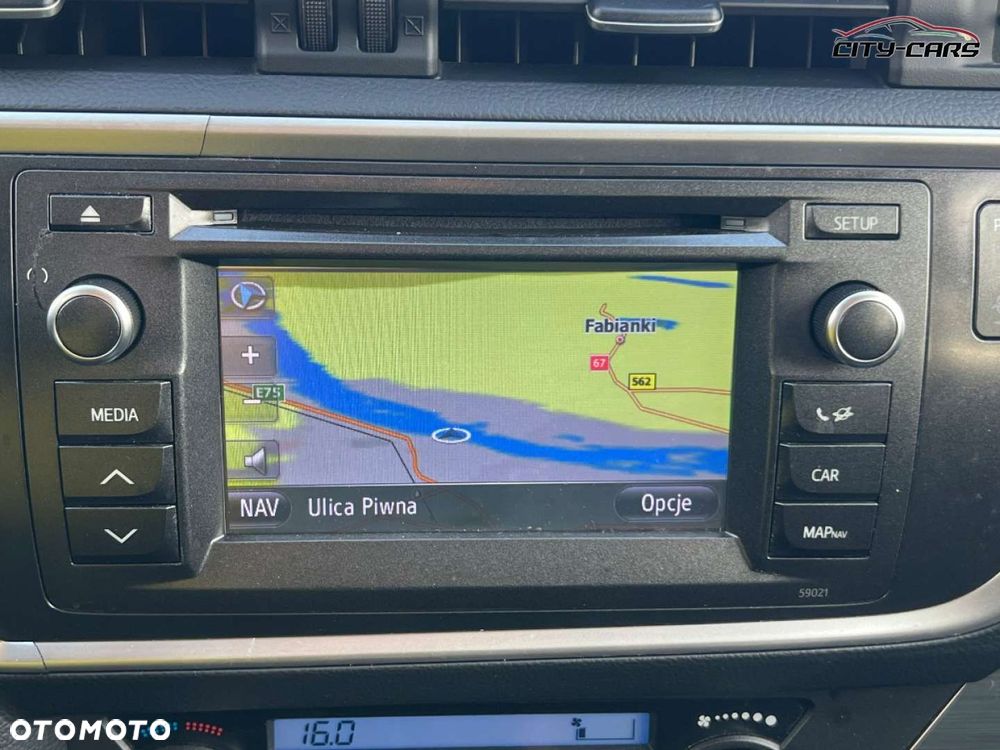 Toyota Auris - 18