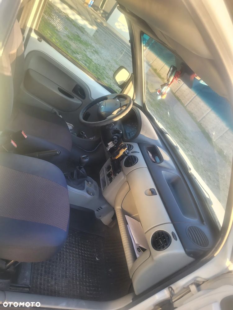 Renault Kangoo - 8