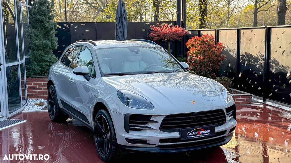 Porsche Macan Standard - 24