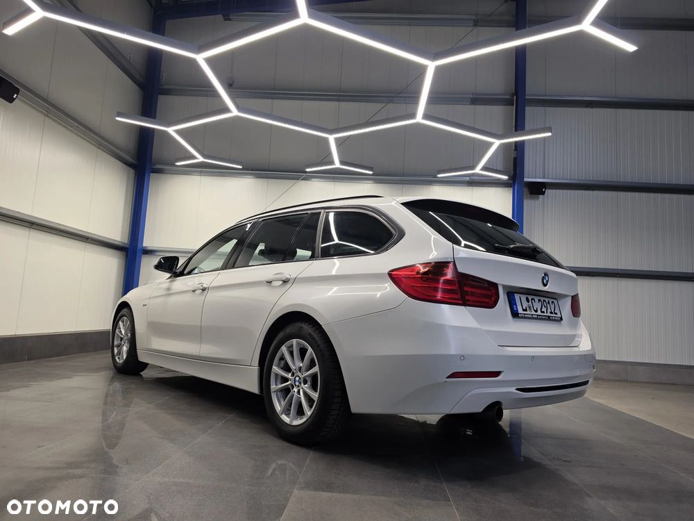 BMW Seria 3 316i Sport Line - 13