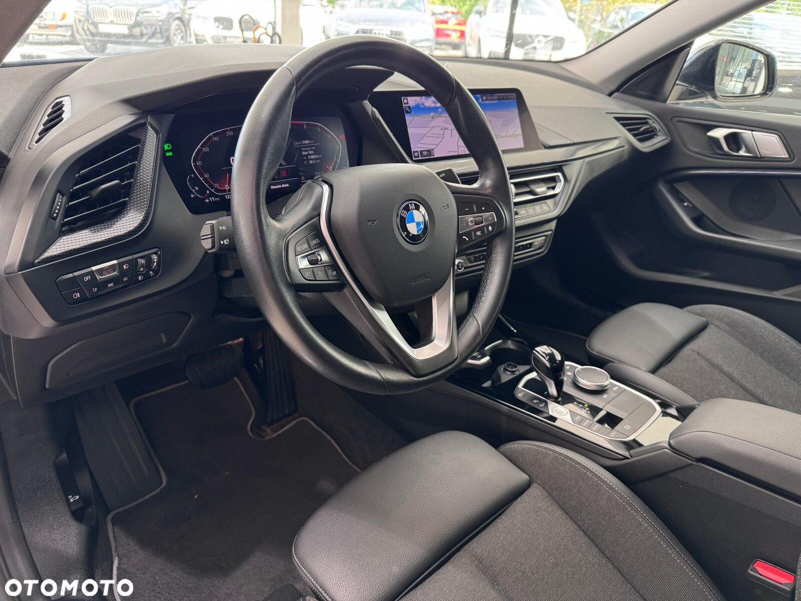 BMW Seria 2 218i - 8