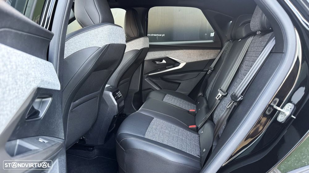 Peugeot 3008 1.2 Hybrid Allure Pack e-DCS6 - 23