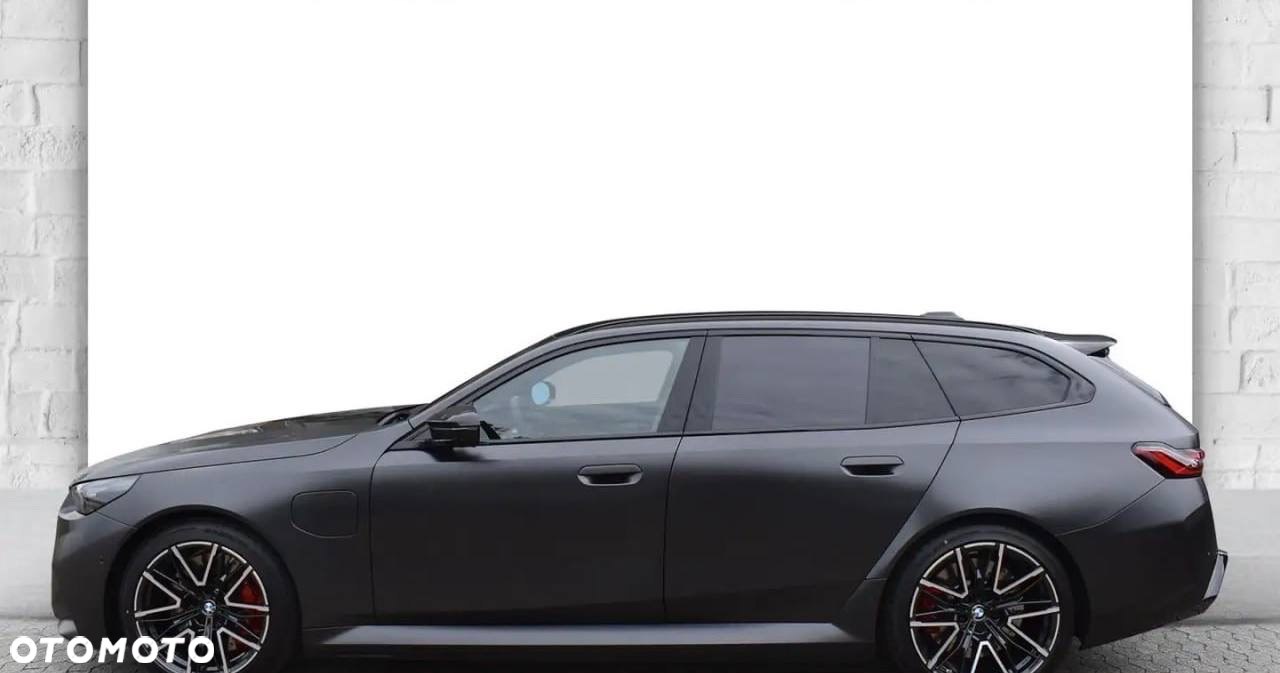 BMW M5 PHEV - 9