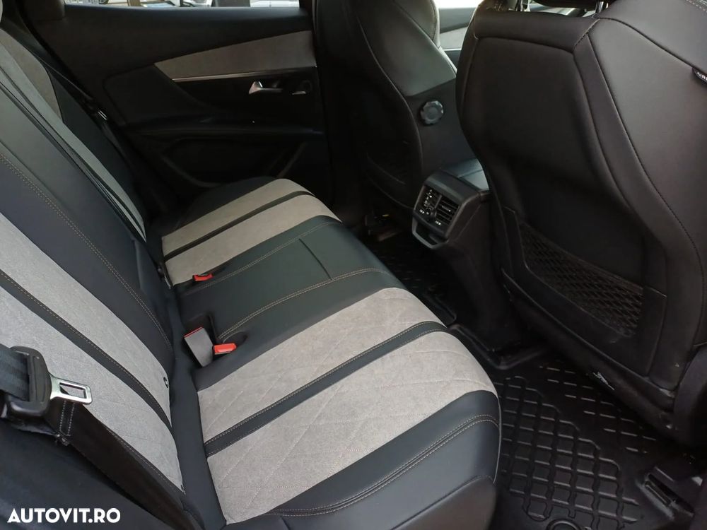 Peugeot 3008 PHEV 180 EAT8 Allure Pack - 12
