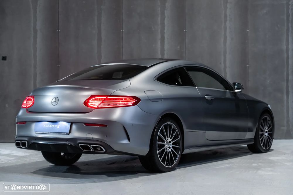 Mercedes-Benz C 300 7G-TRONIC AMG Line - 4