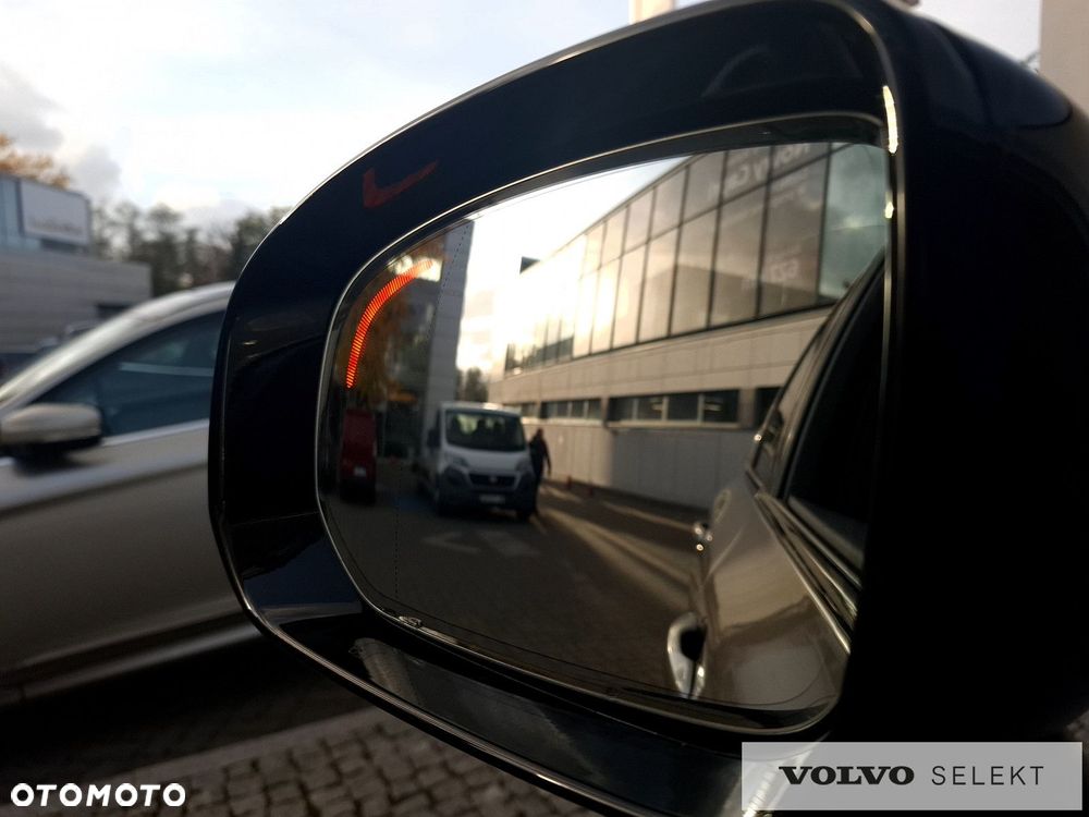 Volvo XC 60 - 32