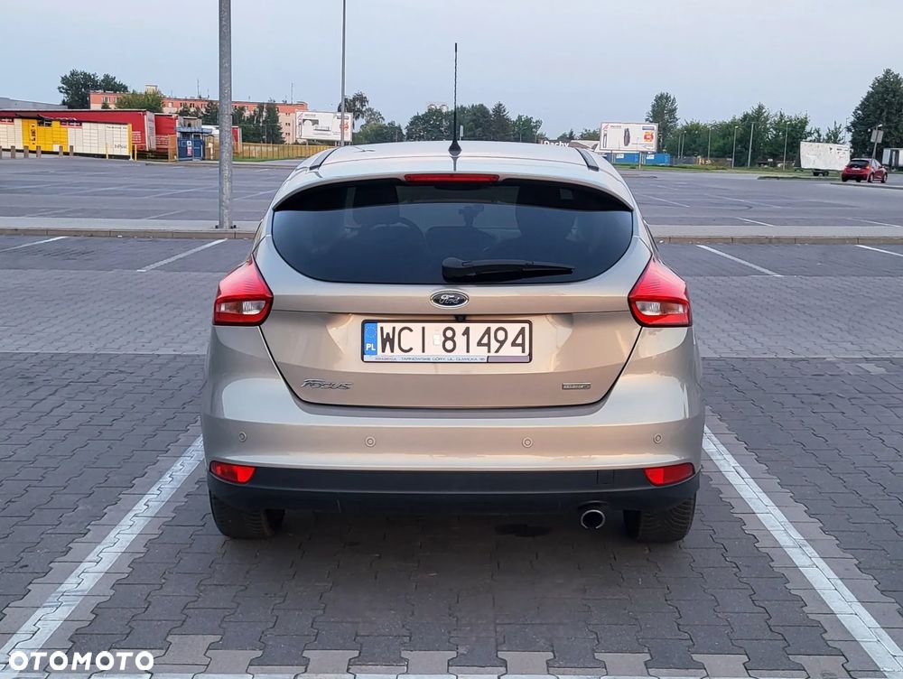 Ford Focus 1.5 EcoBoost Titanium ASS - 6