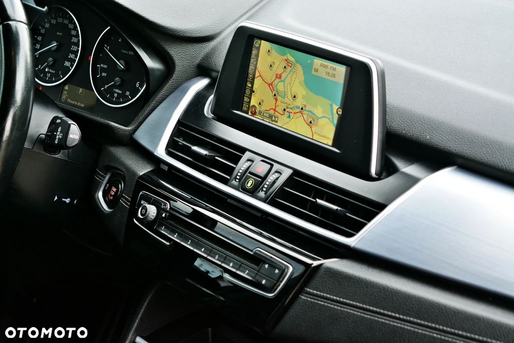 BMW Seria 2 216d Active Tourer Sport Line - 18