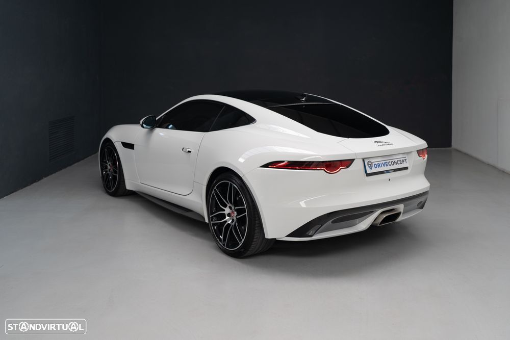 Jaguar F-Type 2.0 i4 Chequered Flag - 22