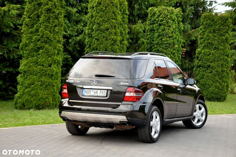Mercedes-Benz ML - 7