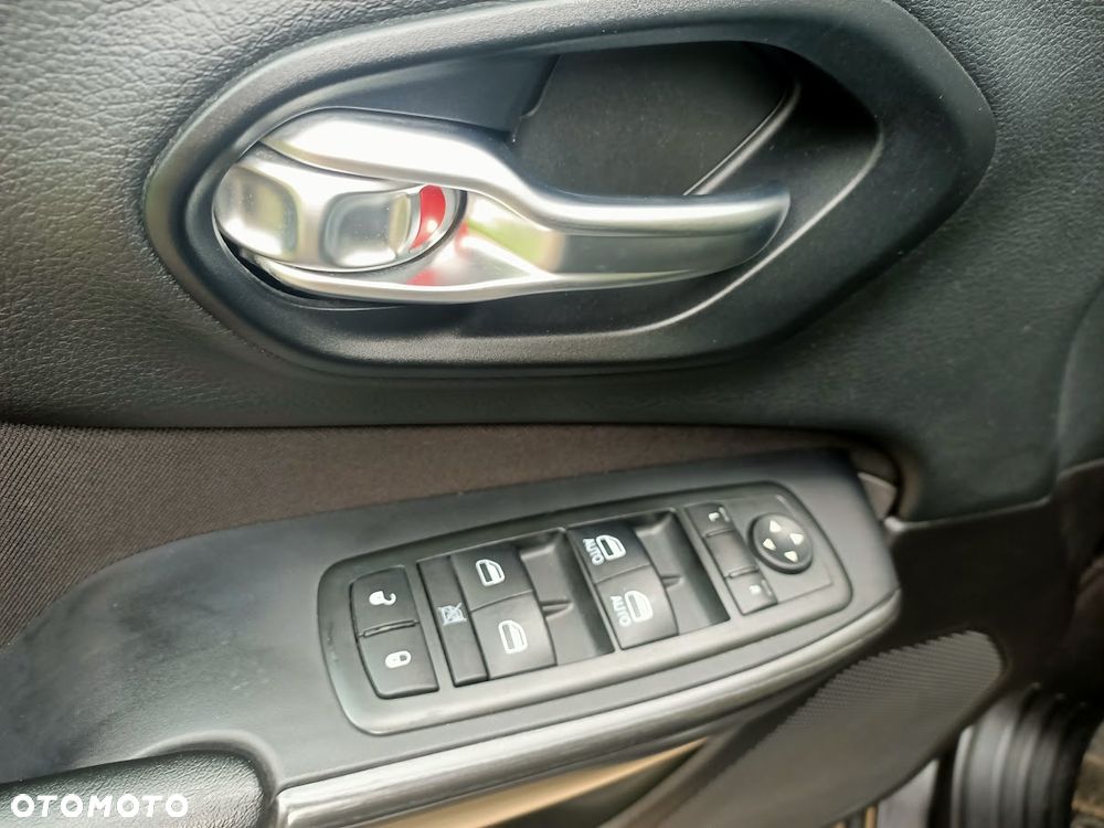 Jeep Cherokee 3.2 V6 Pentastar Active Drive I Automatik Limited - 15