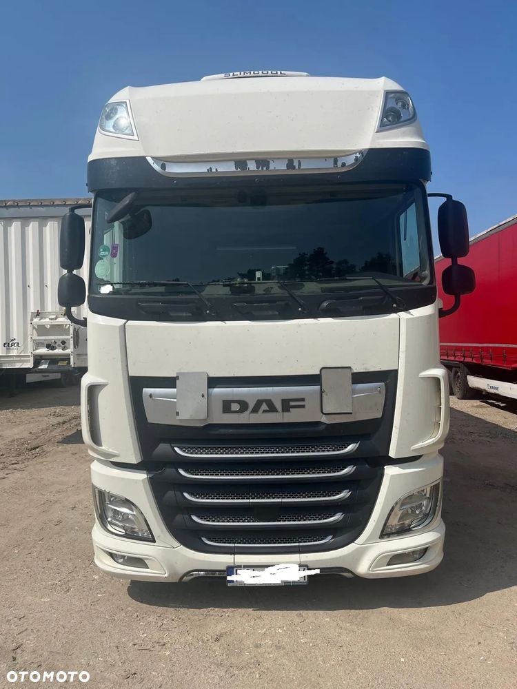 DAF XF - 8