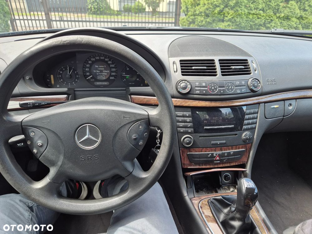Mercedes-Benz Klasa E 200 CDI Classic DPF - 13
